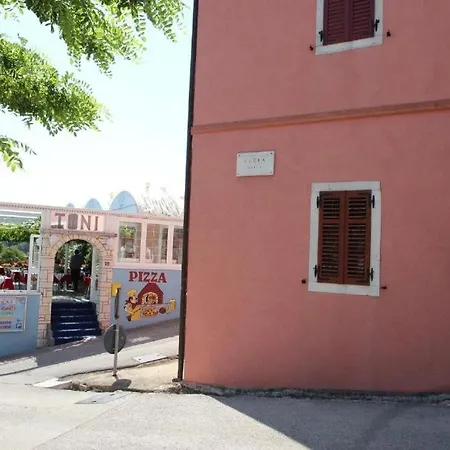 Lovely Studio Apartments Mali Raj Vrsar Exterior photo